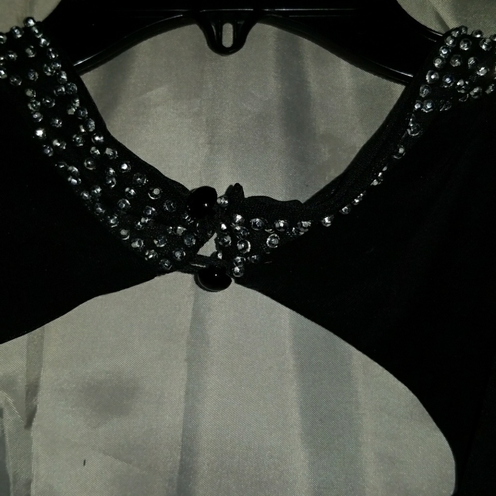 Dress - Picture 5 of 7